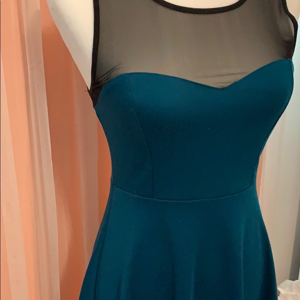 Dress - Picture 4 of 6